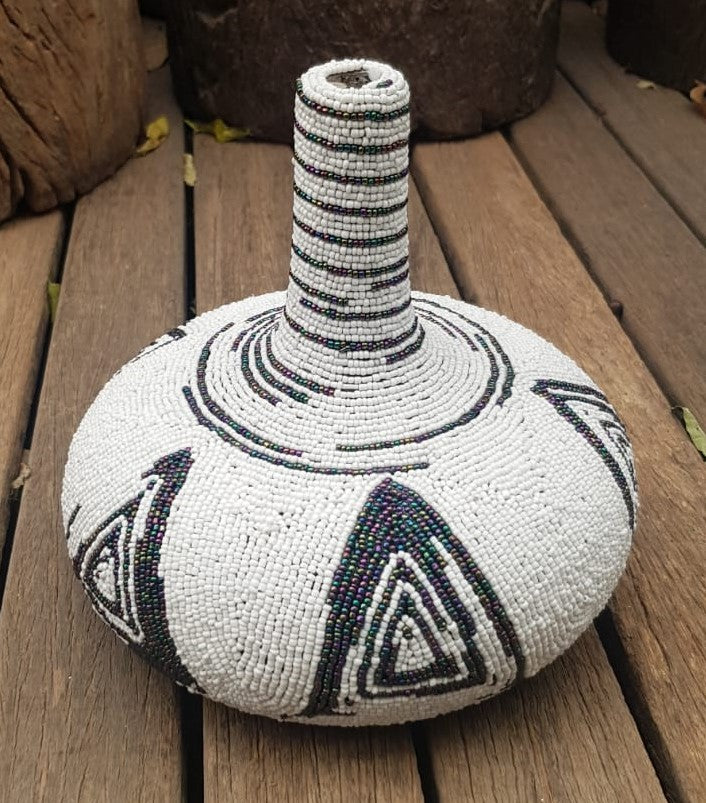 ARG VASE (SOUTH AFRICA) BEADED MED BOXED