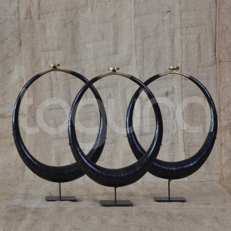 NIAS SHELL COLLAR (INDONESIA) COCONUT 25W 36H BLK/GLD