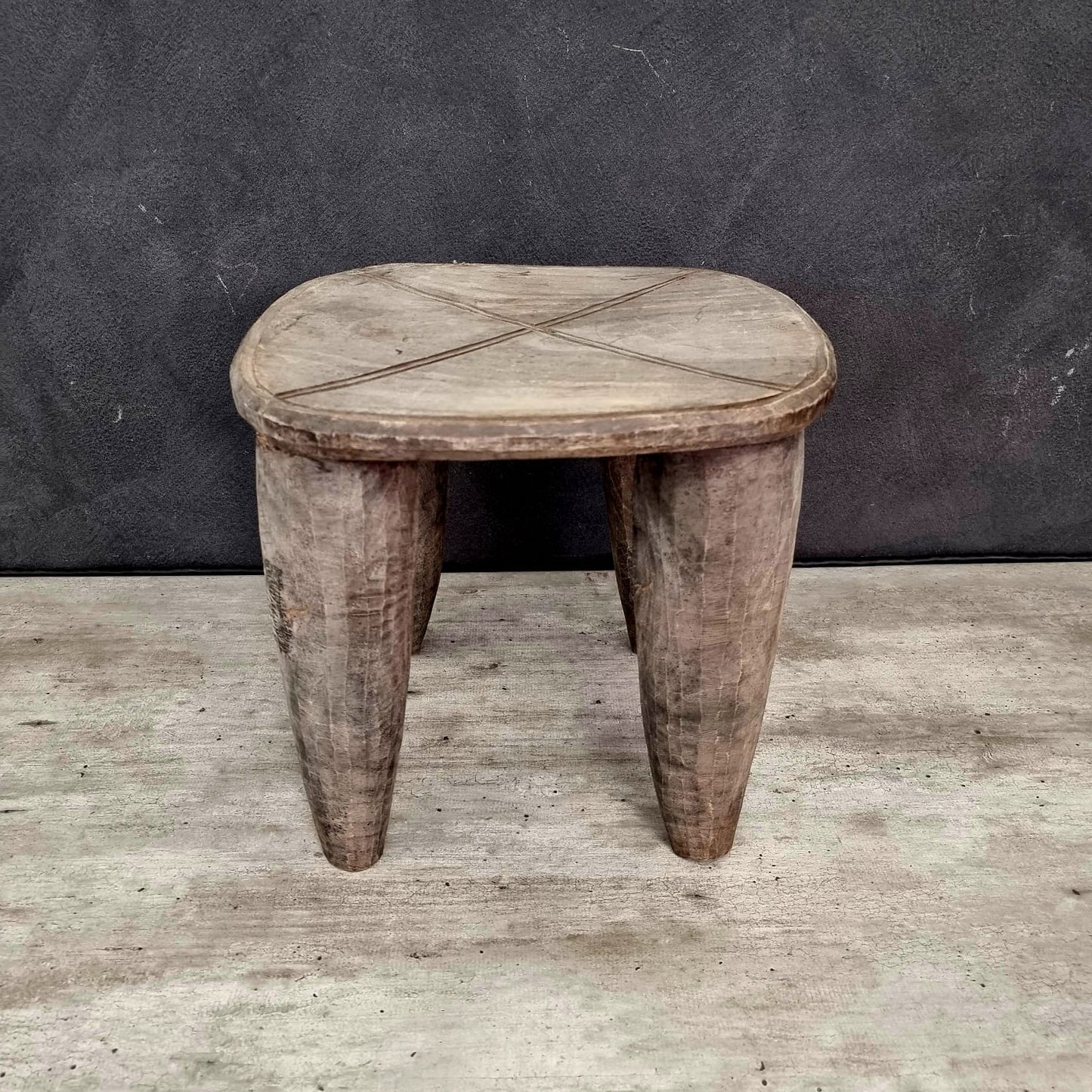 NUPE TABLE (NIGERIA) 45L 40W 40H NATURAL