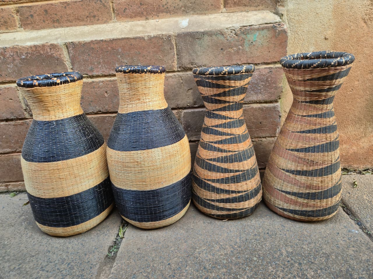 TUTSI VESSEL BASKET (RWANDA) 32H