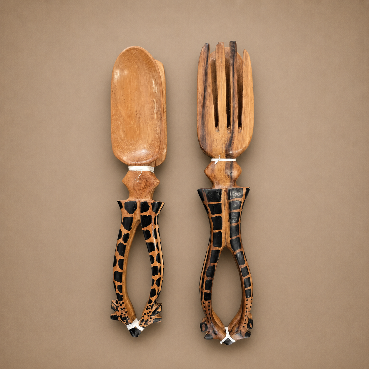 GIRAFFE SALAD SERVERS (ZAMBIA) 35L