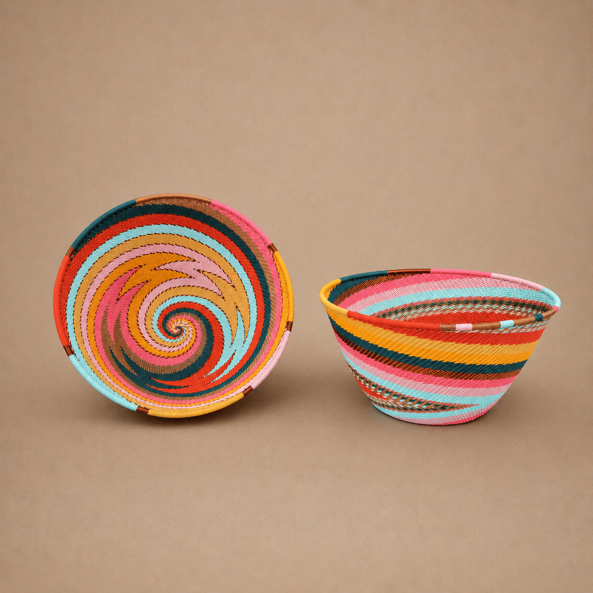 TELEPHONE WIRE BANGLE (SOUTH AFRICA) 7D