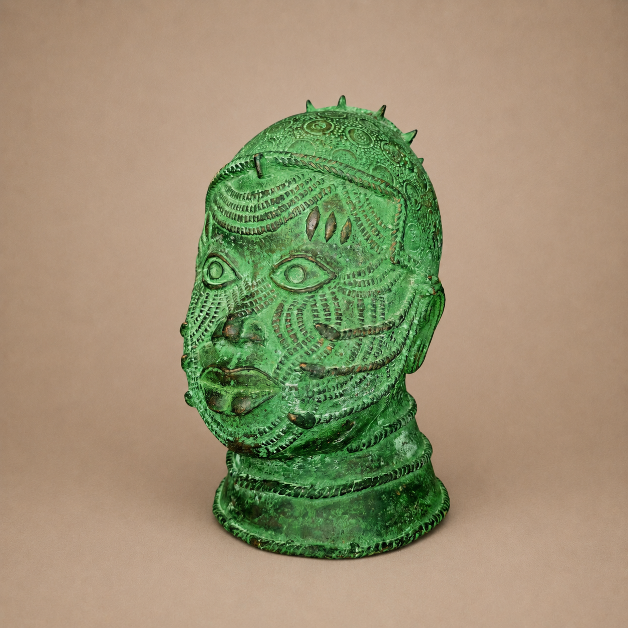 BENIN HEAD (BENIN/NIGERIA) 30H
