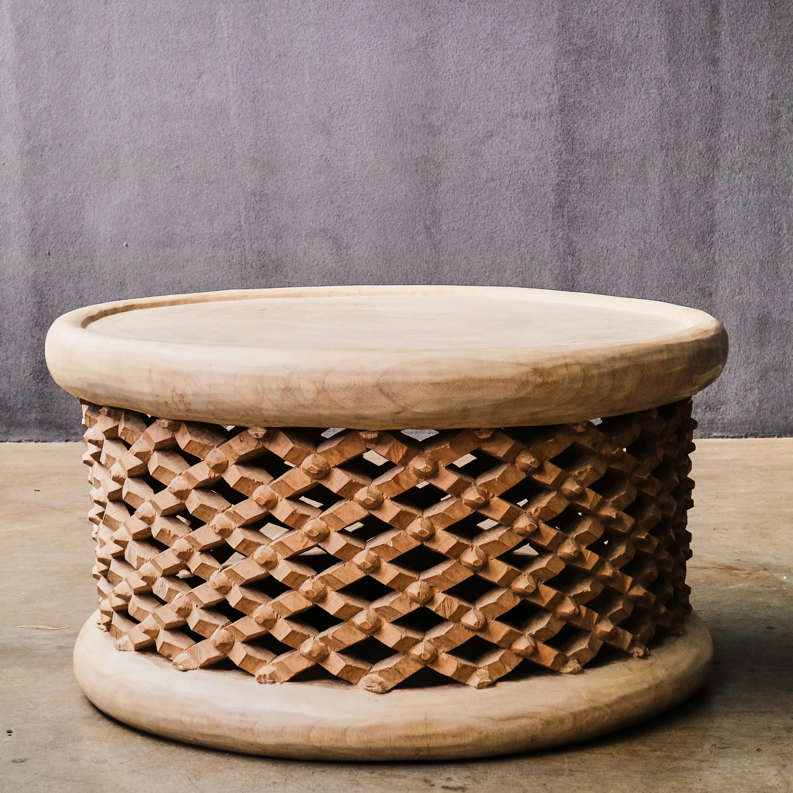 BAMILEKE STOOL/SIDE-TABLE (CAMEROON) 90D 43H NATURAL