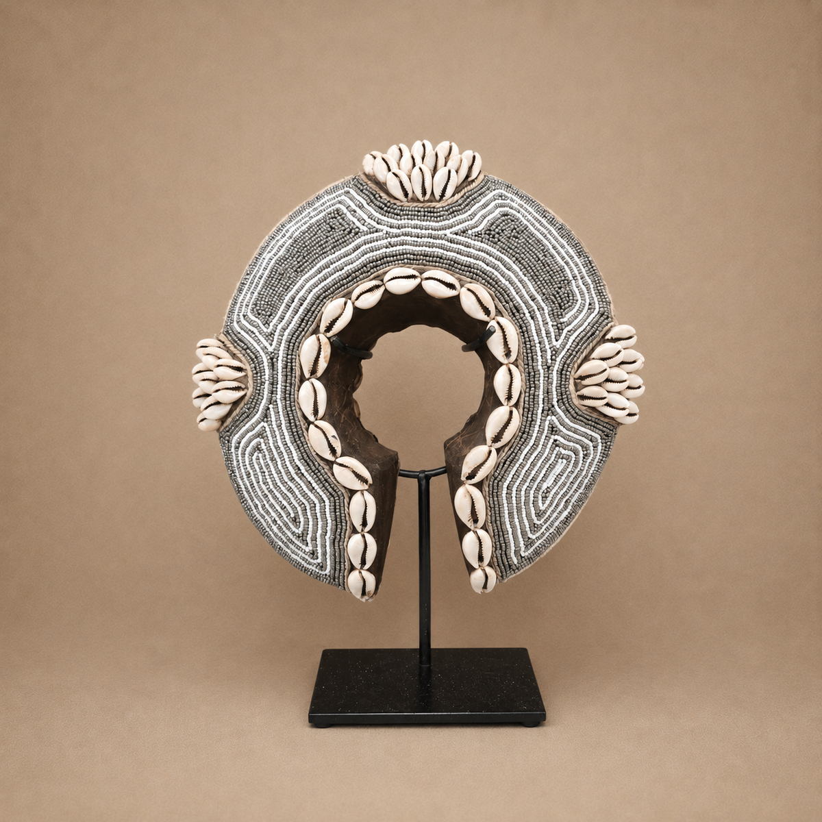 TUTSI BANGLE (RWANDA) 24W 24H BEADED