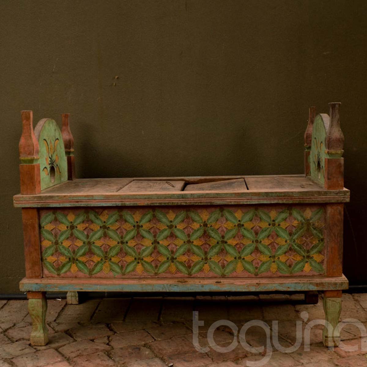 ANTIQUE DOWRY CHEST (INDONESIA) 63L 33W 29H