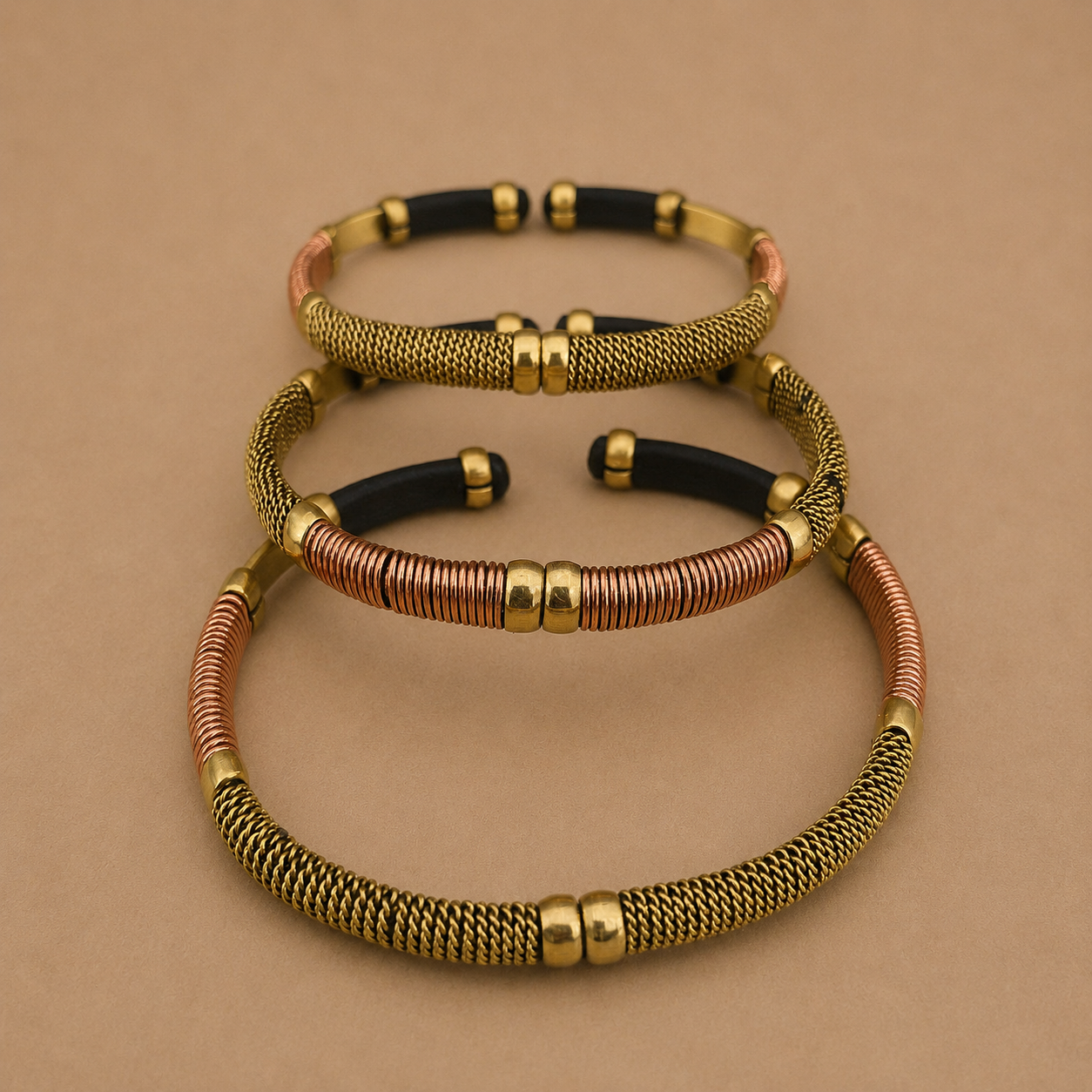 BANGLE WOVEN WIRE (KENYA) COPP/BRS/LEATH