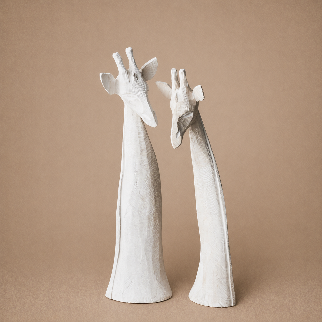 GIRAFFE HEAD (SWAZILAND) 85 H WHITEWASH