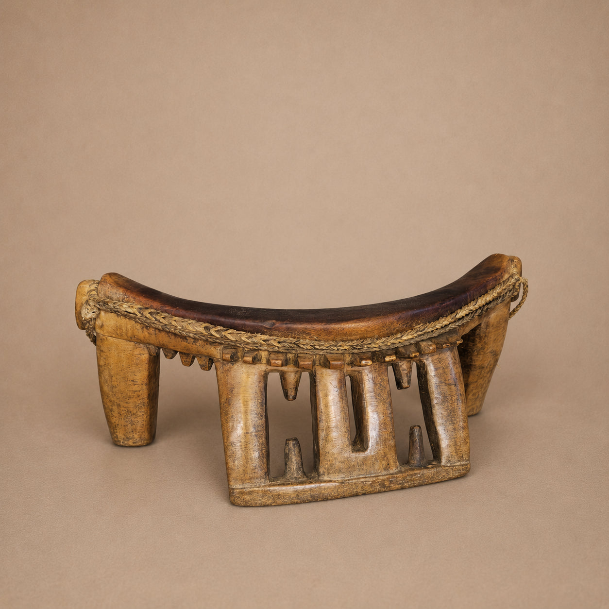 DINKA HEADREST (SUDAN) SP