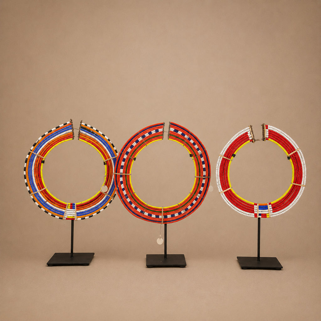 MAASAI BEAD COLLAR (KENYA) 22W 25H