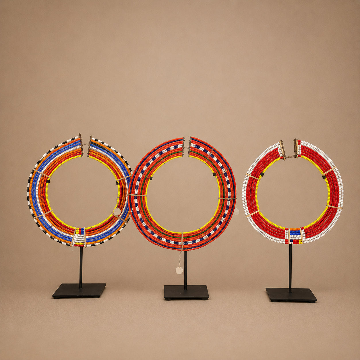 MAASAI BEAD COLLAR (KENYA) 22W 25H