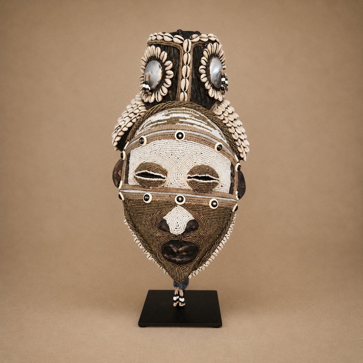 PUNU MASK (CAMEROON/GABON) 40H BEADED