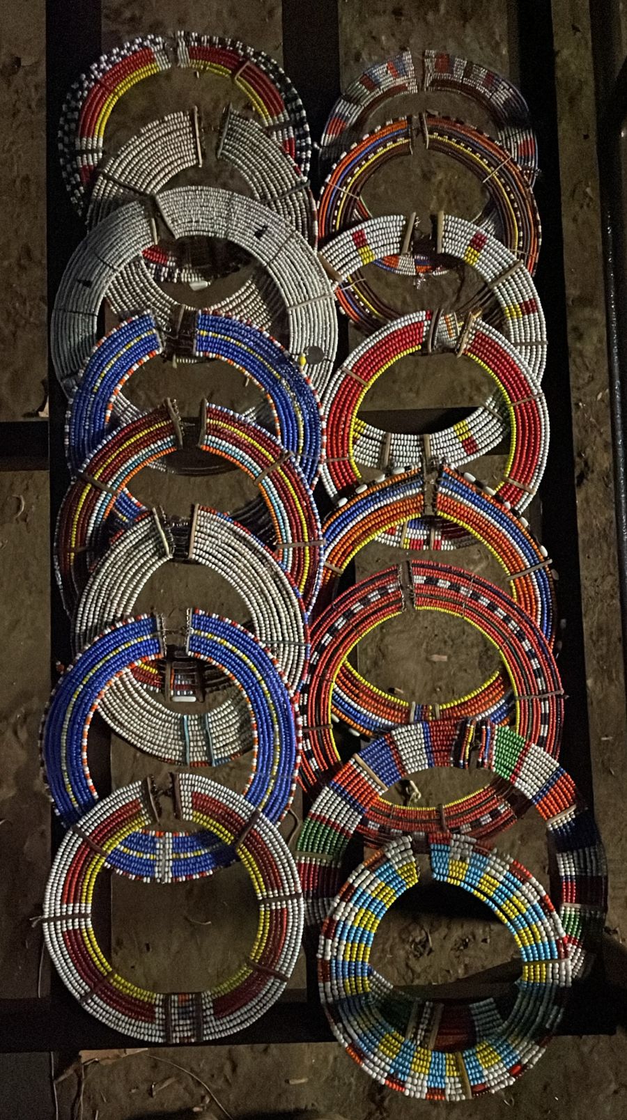 MAASAI BEAD COLLAR (KENYA) 18W 22H