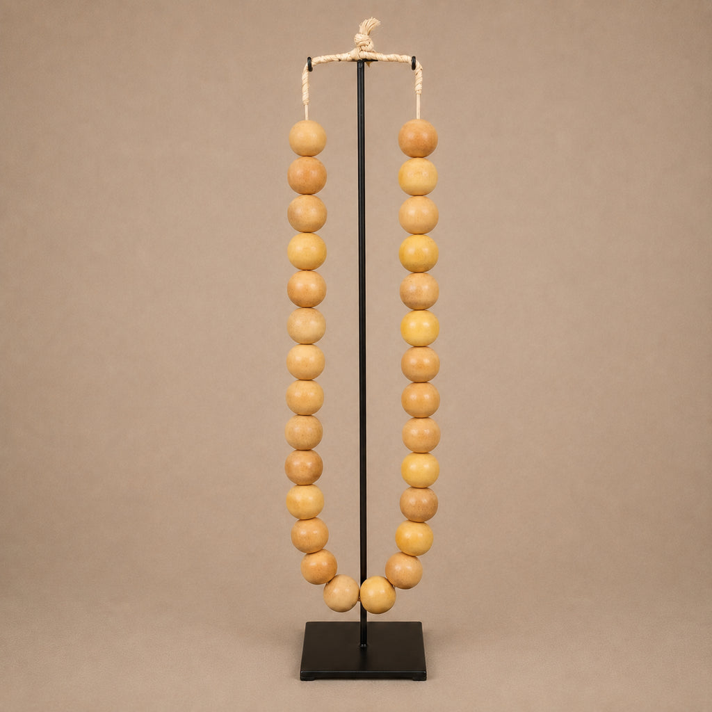 AFRICAN AMBER BEAD (KENYA) XL OVL +STAND