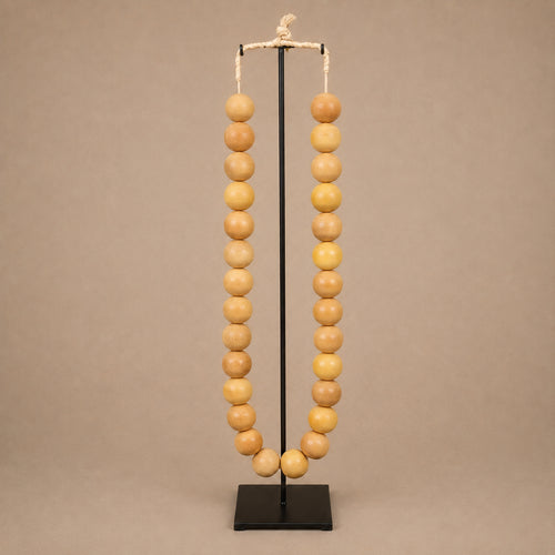 AFRICAN AMBER BEAD (KENYA) XL OVL +STAND