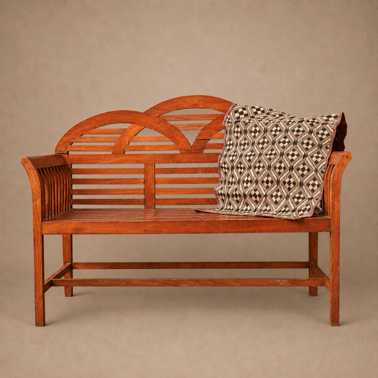 BALINESE BENCH (INDONESIA) 116L 54W 90H