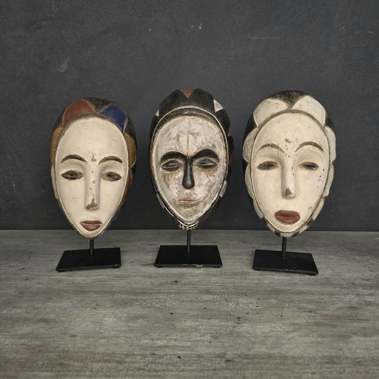 NGONTANG MASK (CAMEROON/GABON) 25H