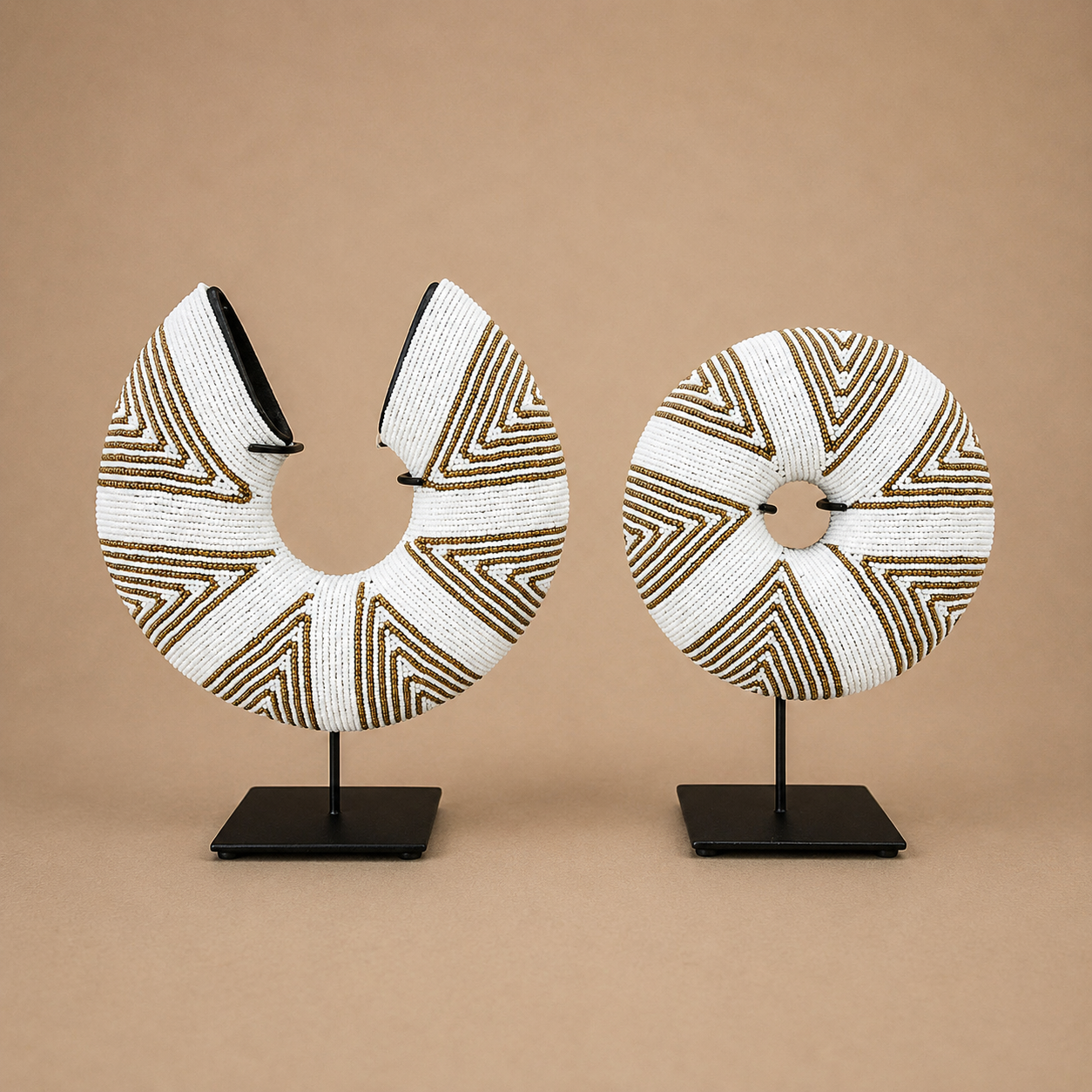 TIKAR BANGLE (CAMEROON) WHT