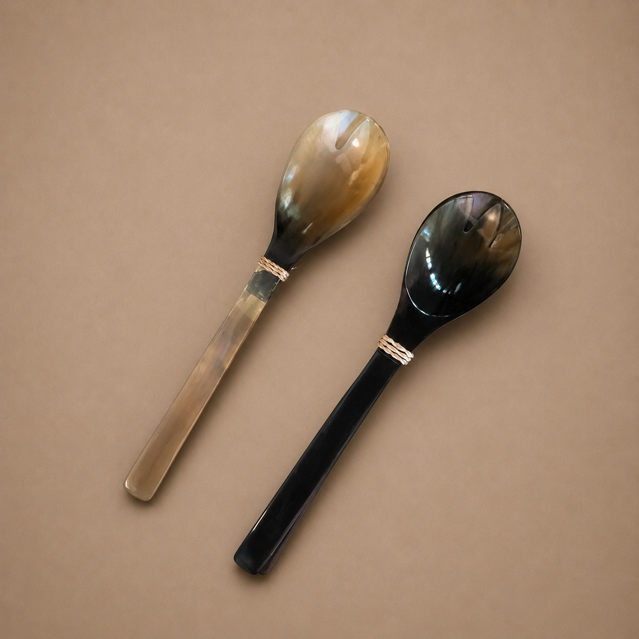 SERVING SPOON (INDONESIA) PAIR 25L 6W HORN