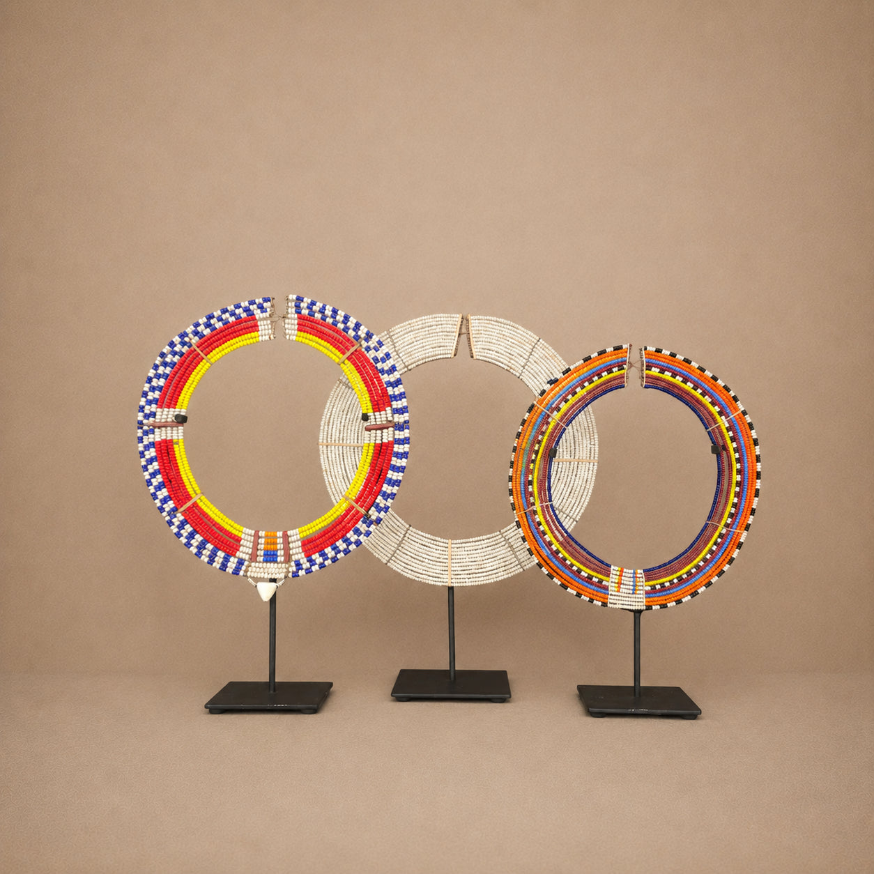 MAASAI BEAD COLLAR (KENYA) 18W 22H