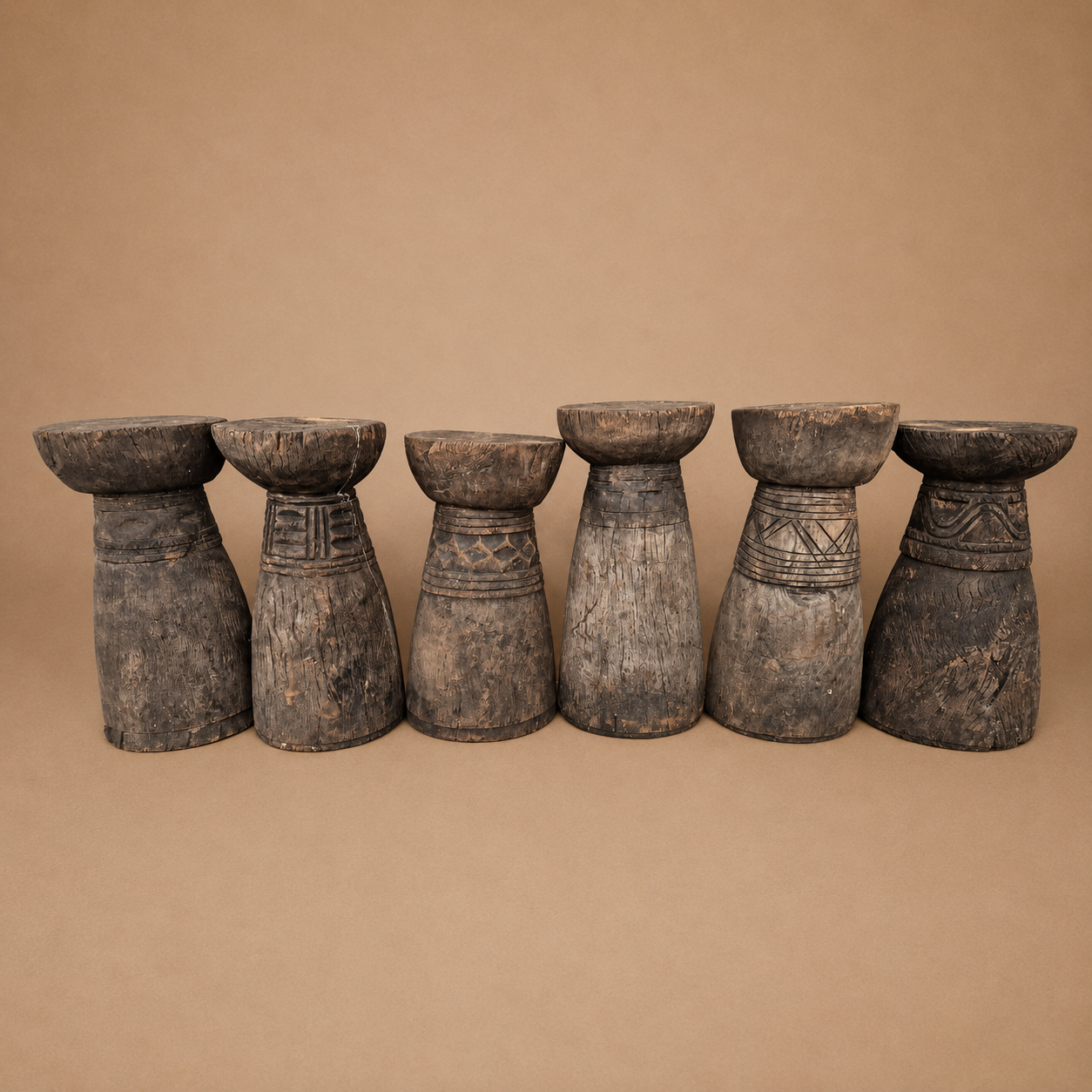 LOZI GRAIN MORTAR/SIDE-TABLE (ZAMBIA) 46H 25D NAT