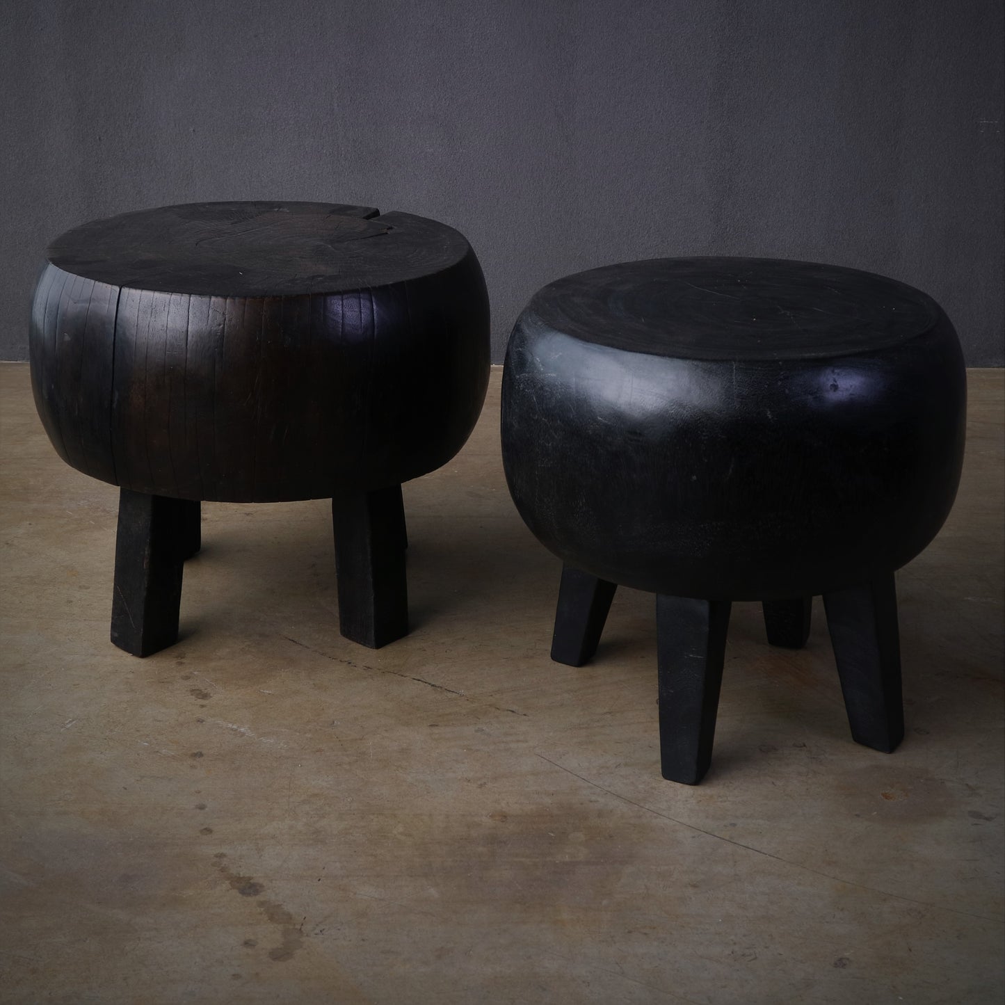 BALINESE SIDE-TABLE (INDONESIA) DONUT 55L 55W 45H BLK