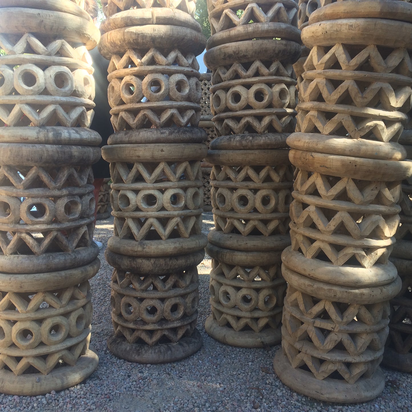 STOOL/SIDE-TABLE (CAMEROON) 40D 40H NATURAL