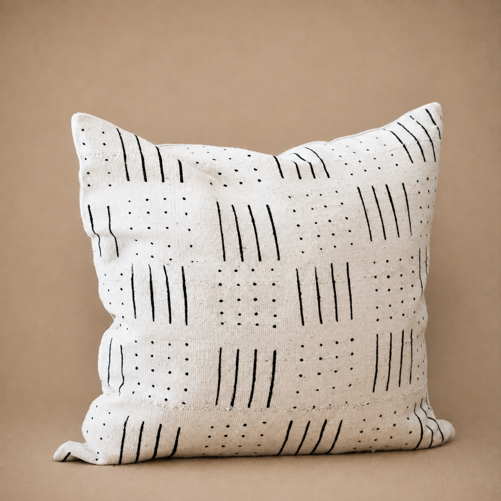 MUD CLOTH CUSHION (MALI) 50L 50W WHT