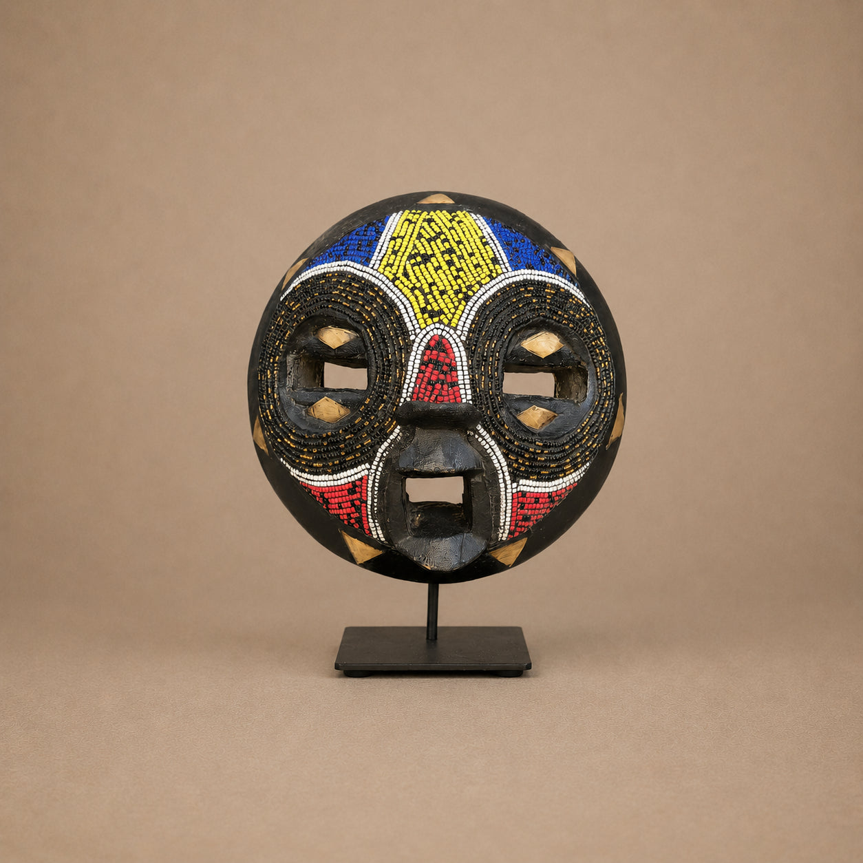 PASSPORT MASK (GHANA) BEADED 15H