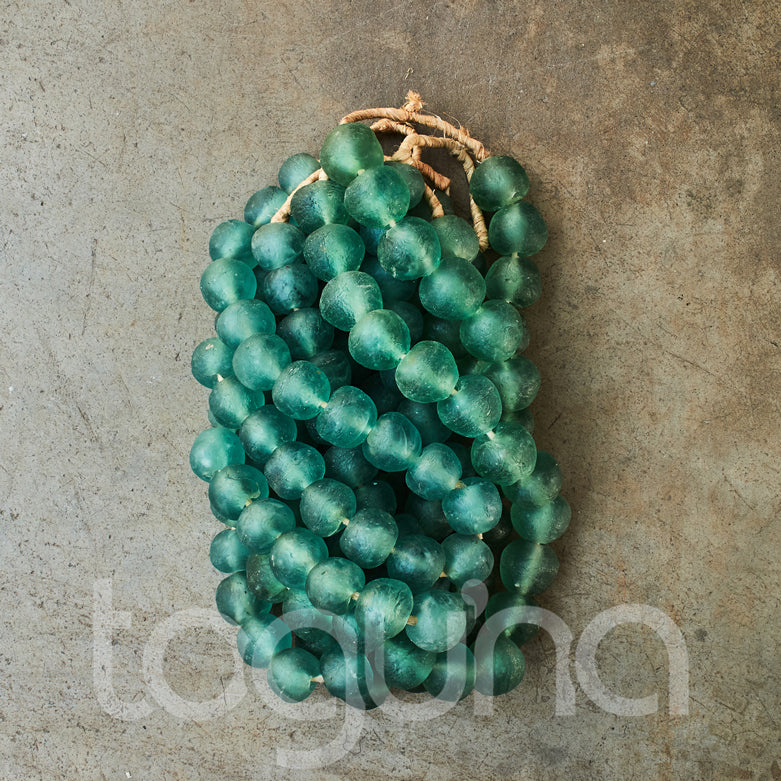 RECYCLED GLASS BEAD (GHANA) XL PKT AQUA