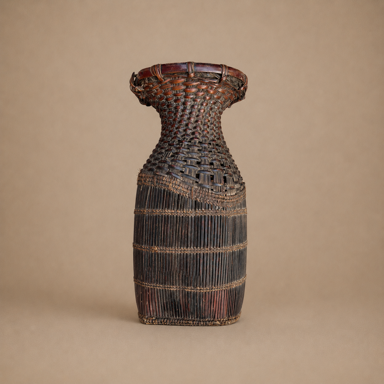 KUBA WOVEN BASKET (DRC) OLD