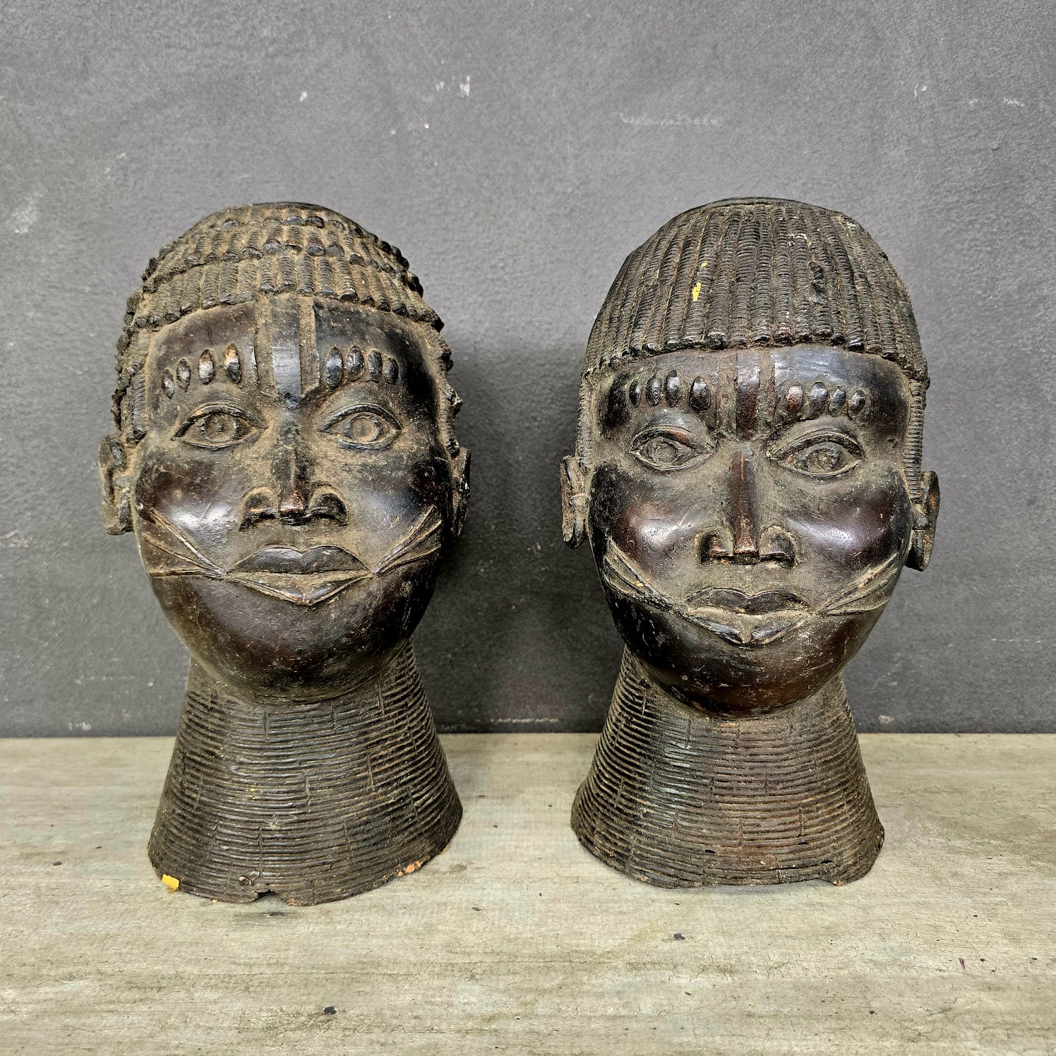 BENIN HEAD (BENIN/NIGERIA) 35H