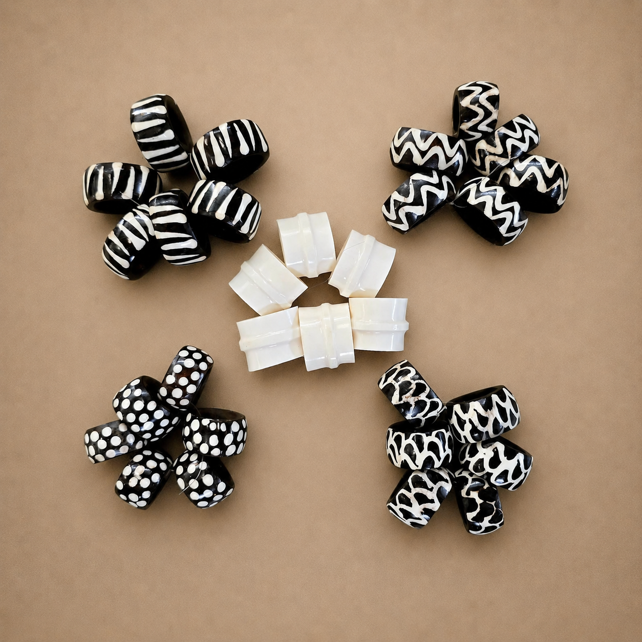 SERVIETTE RINGS (KENYA) SET 6