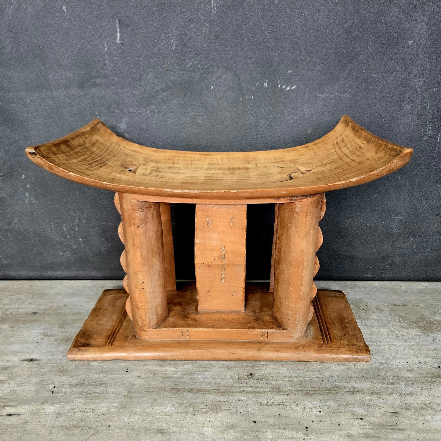 ASHANTI STOOL (GHANA) MED