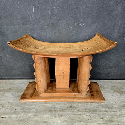 ASHANTI STOOL (GHANA) MED
