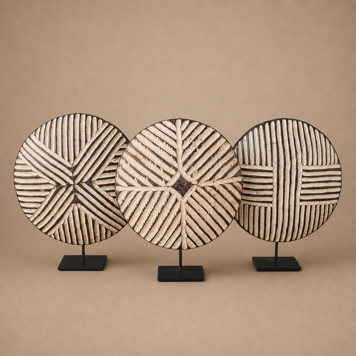 DECORATIVE SHIELD (CAMEROON) 30D DESIGN