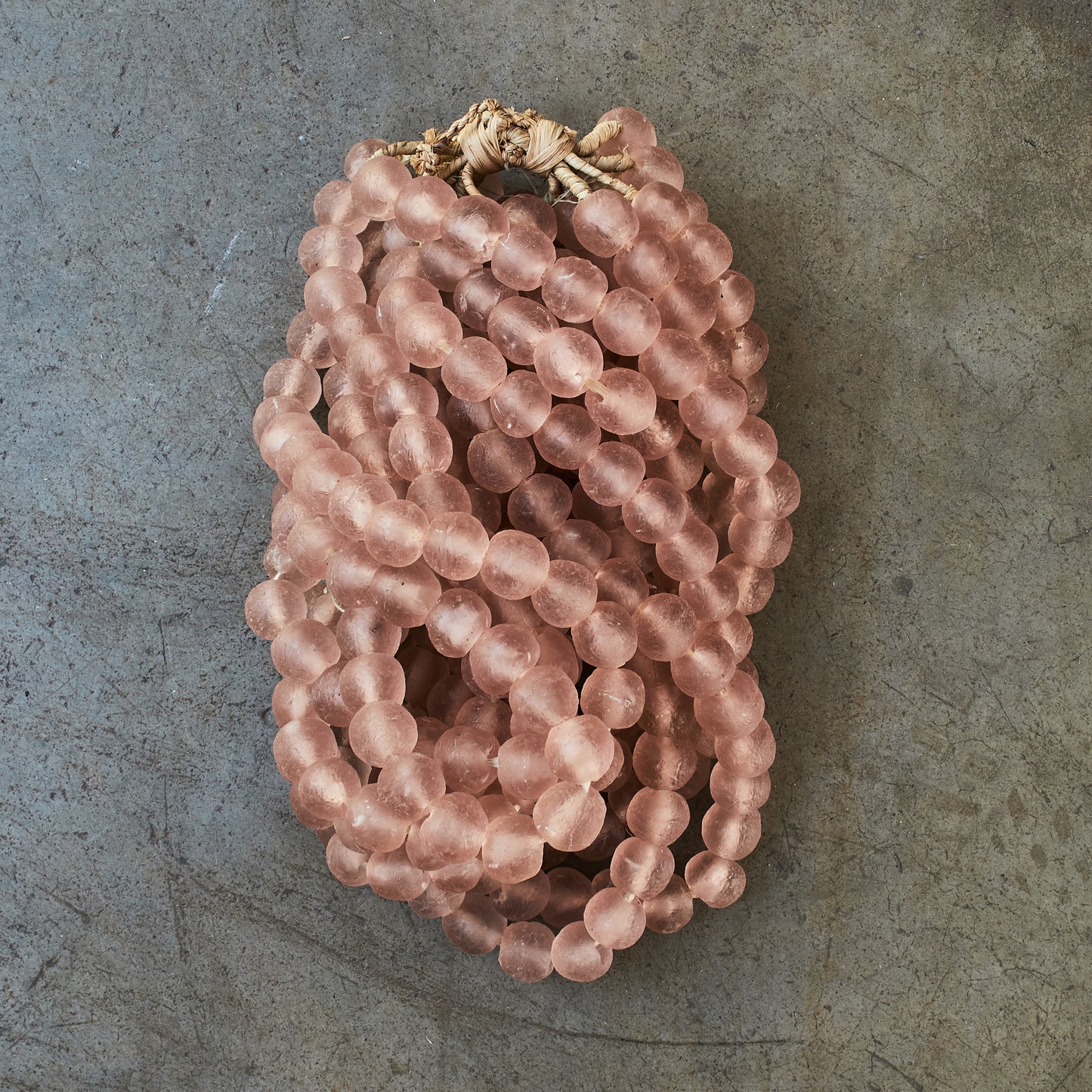 RECYCLED GLASS BEAD (GHANA) LRG PKT BLUSH PINK