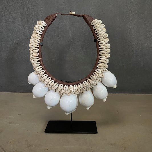 EGG SHELL COLLAR (INDONESIA) SML 28W 36H