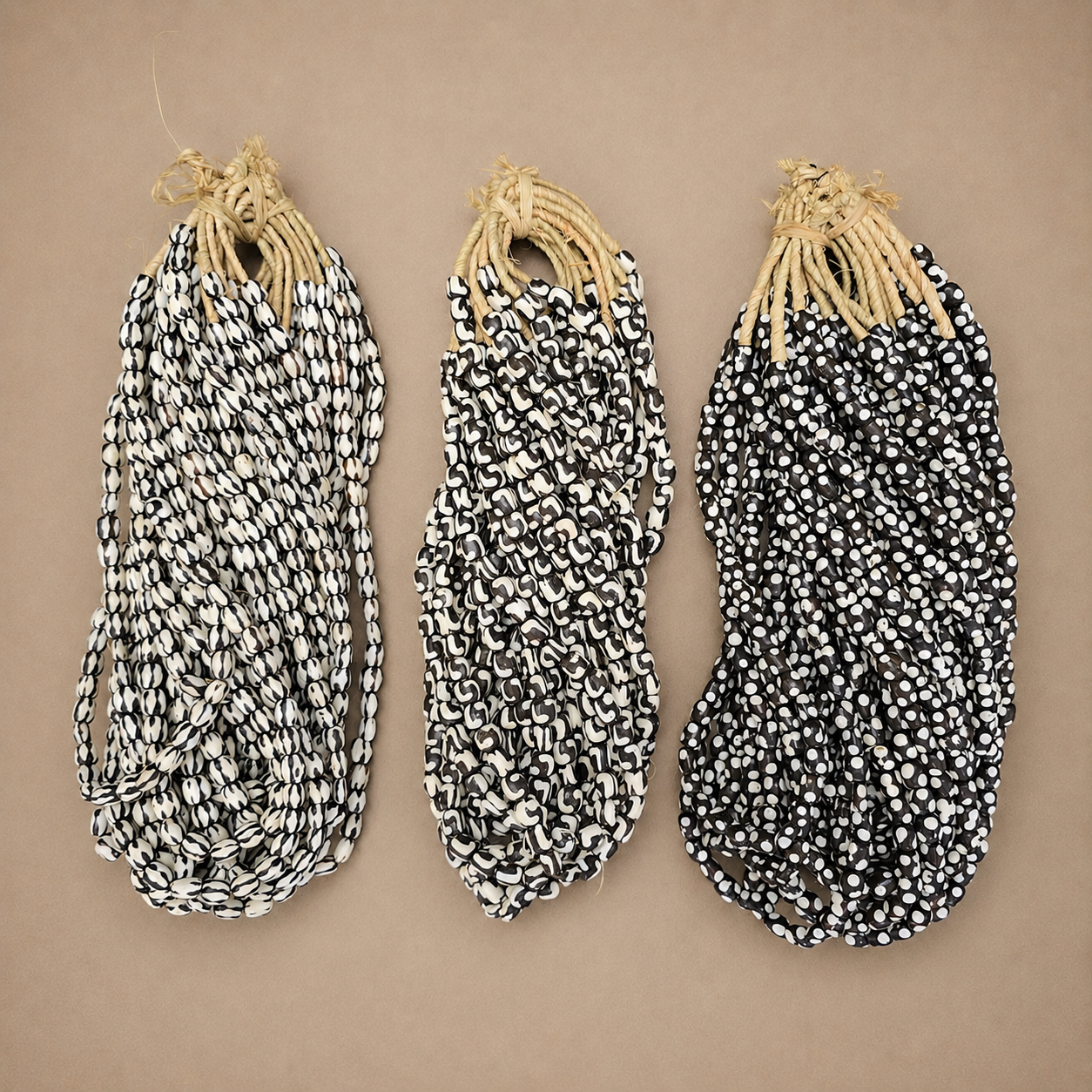 BONE BEAD (KENYA) SML SEED BTK