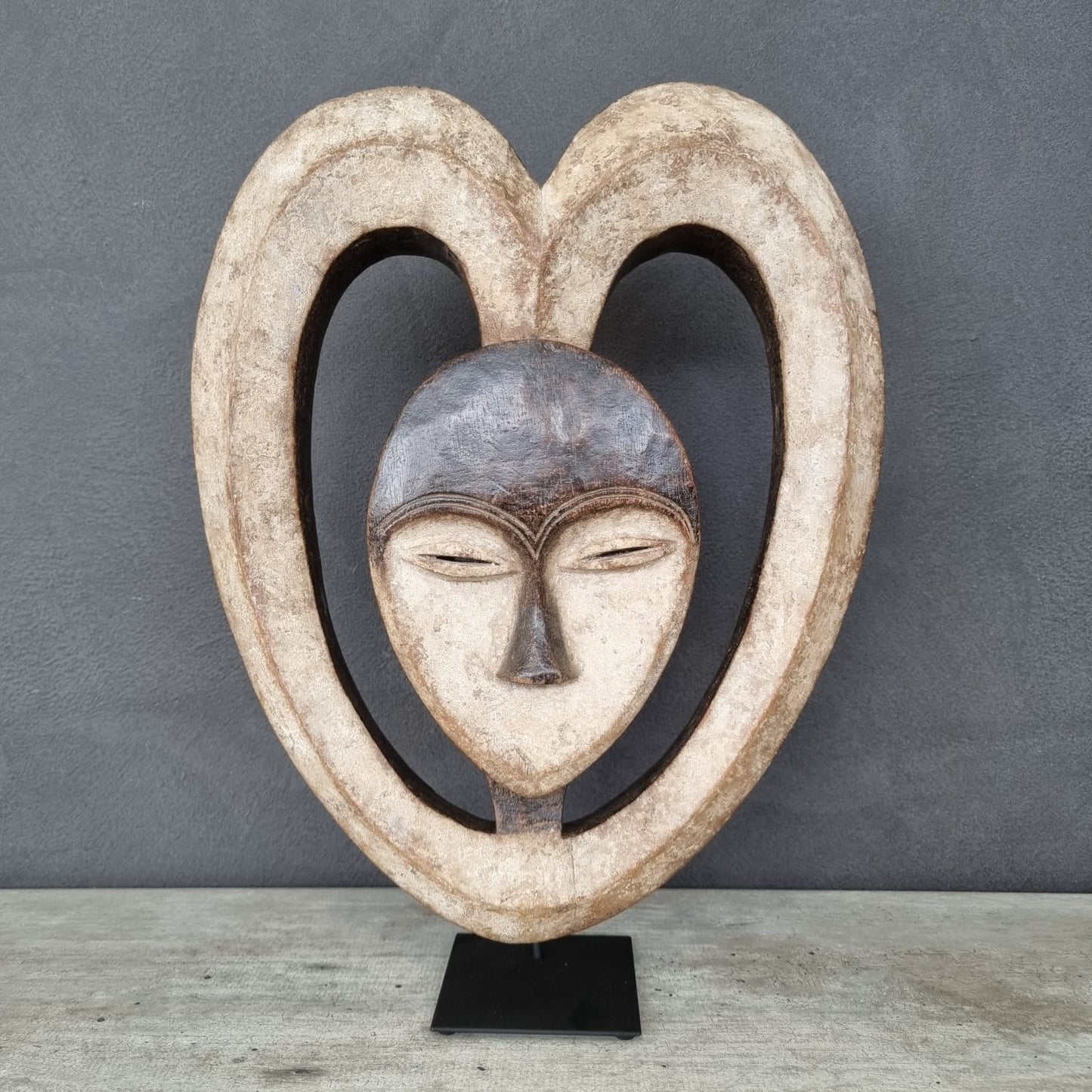 KWELE MASK (REPUBLIC OF CONGO) HEART 40H
