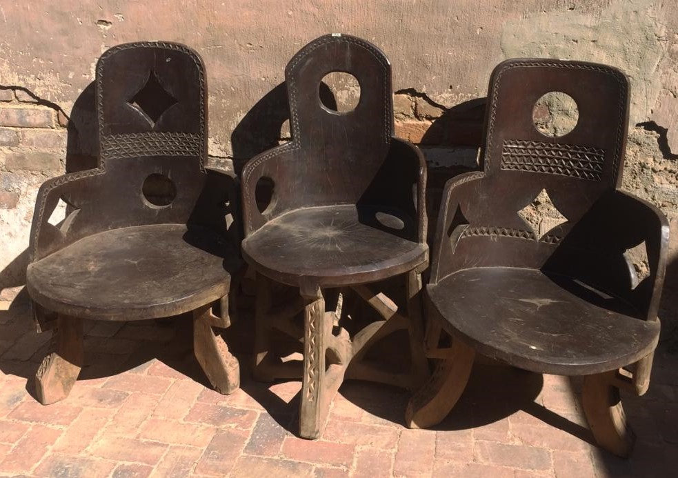 DIGNITARY CHAIR (TANZANIA) 65D 100H