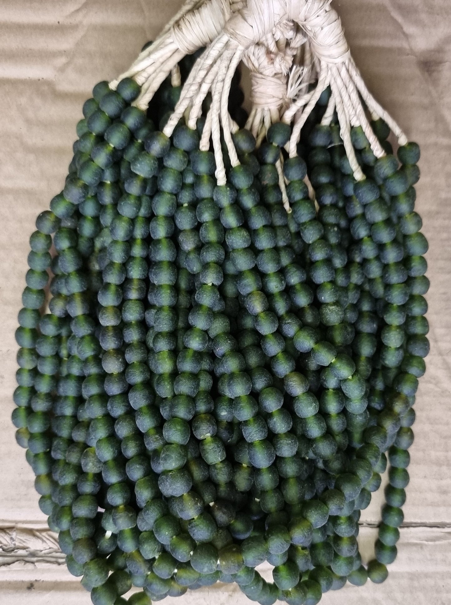 RECYCLED GLASS BEAD (GHANA) SML