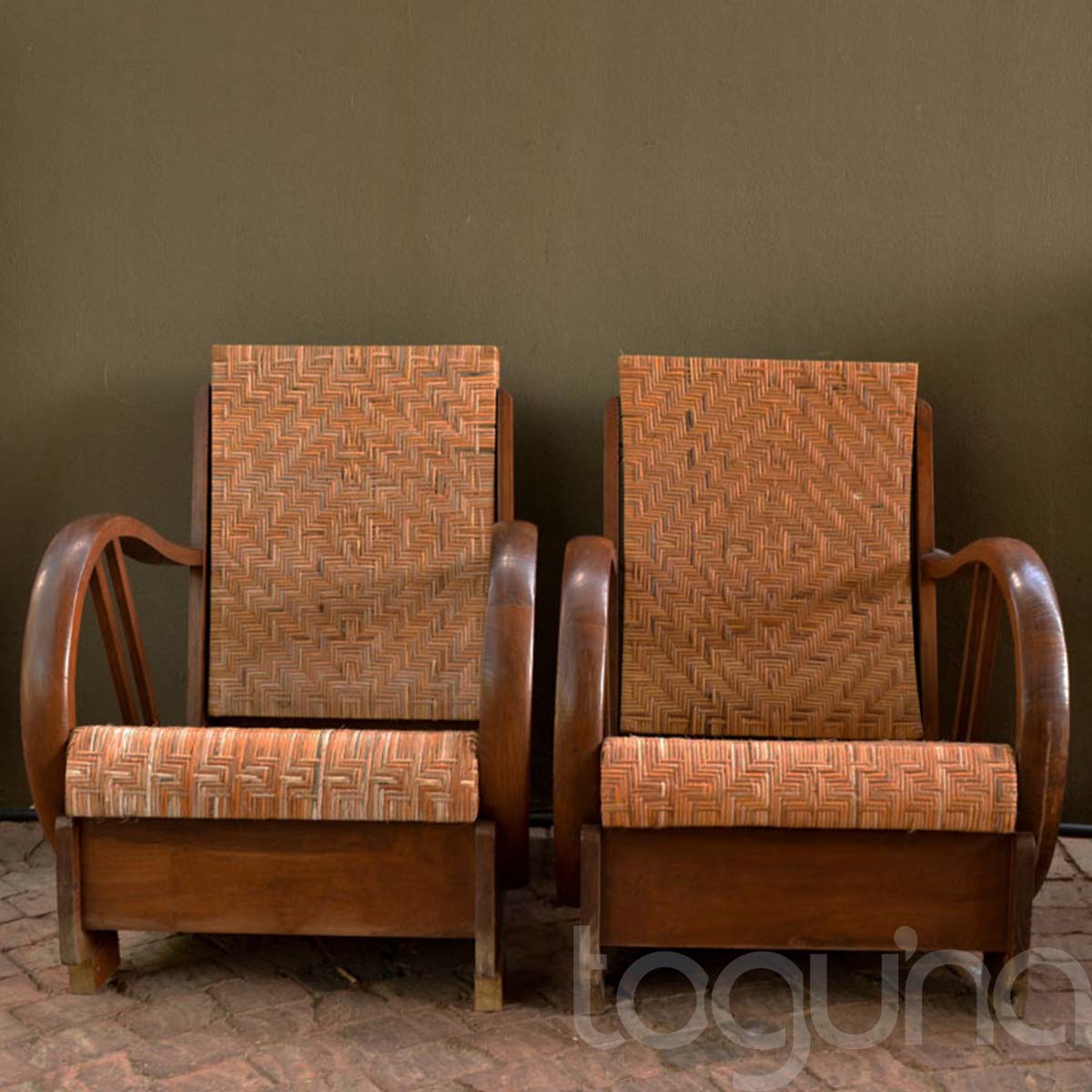 BALINESE CHAIR (INDONESIA) 62L 72W 83H