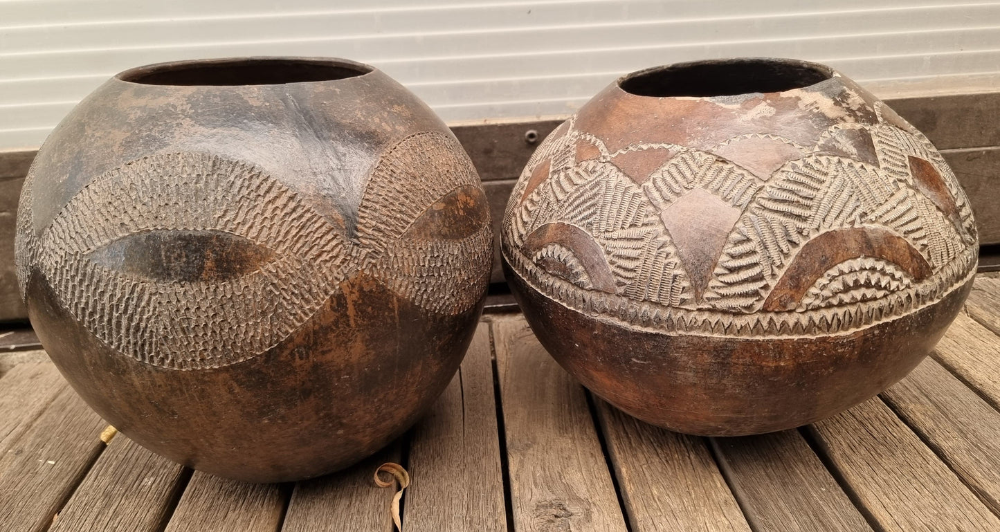 ZULU UKHAMBA POT (SOUTH AFRICA) H25 D31